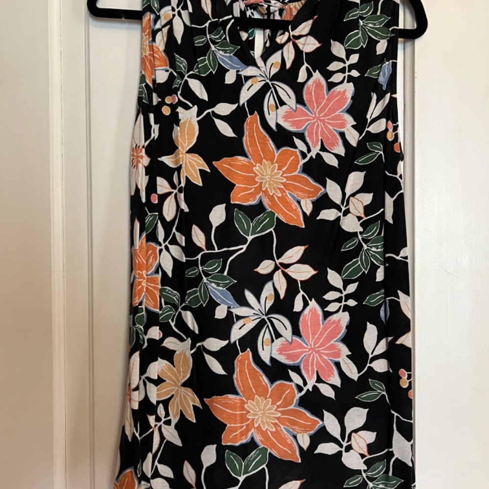 Summer blouse - Picture 2 of 3
